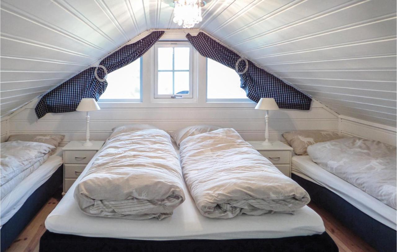 5 Bedroom Cozy Home In Norheimsund Exterior foto